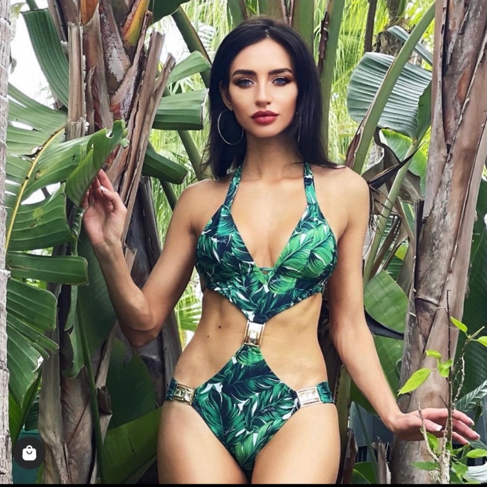 “Beverly Hills”One Piece sizes S, M, L & XL